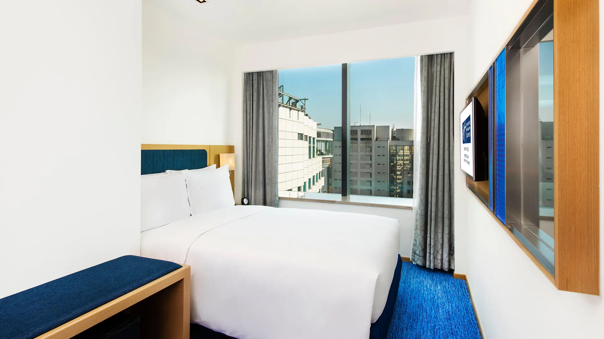 Holiday Inn Express Macau City Centre By Ihg 3*,  China